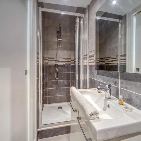 R'apparts T2 - Cool Corner Apartment *